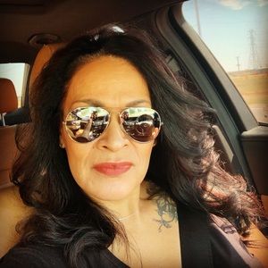 Meet your Posher, Nadine